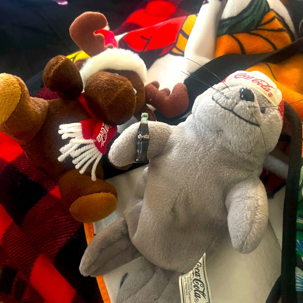 Coca Cola plushes 1997